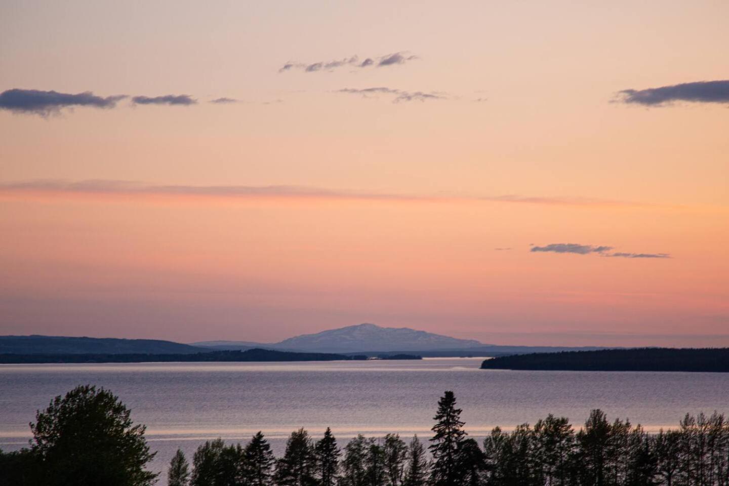 Cozy Mountain View Apartment Orrviken المظهر الخارجي الصورة